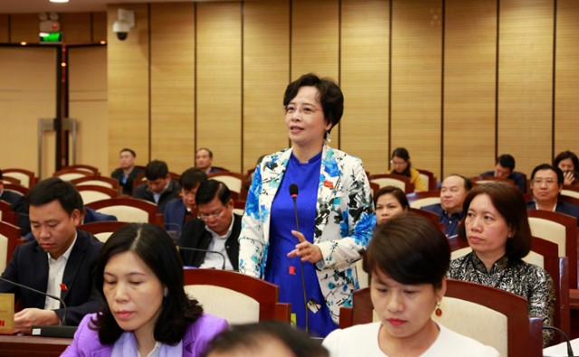 Thông qua Nghị quyết về Đề án hỗ trợ doanh nghiệp nhỏ và vừa; Nghị quyết đặt tên 27 tuyến đường, phố mới và điều chỉnh độ dài 3 tuyến đường, phố